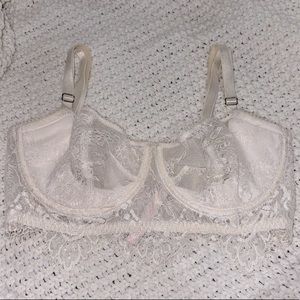 Victoria’s Secret White Lace Bustier Style Bra 32DD/E